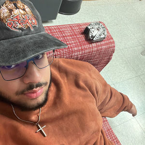 Meet your Posher, Sebastian